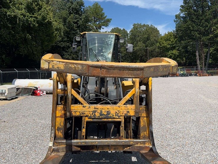 2012-komatsu-wa250-image-11