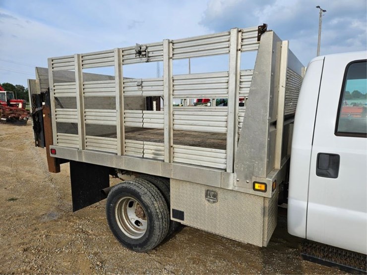 2011-ford-f350-image-23