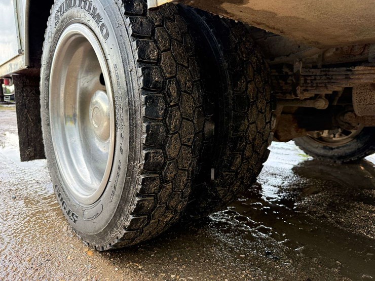 2000-ford-f450-image-26