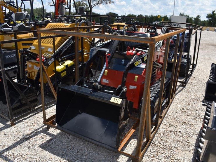 lrt23-mini-skid-steer-(serial-#-lrt23202507030141)-(k)-image-1