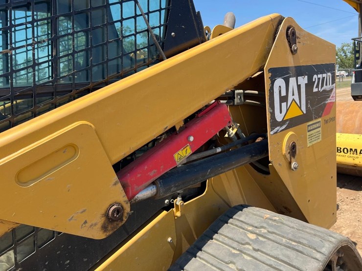 2016-caterpillar-277d-image-18