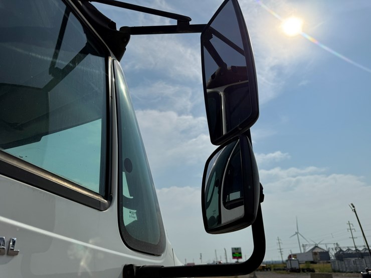 2006-international-durastar-4400-image-62