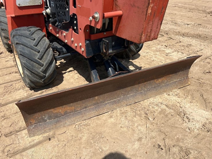 2014-ditch-witch-rt45-image-18