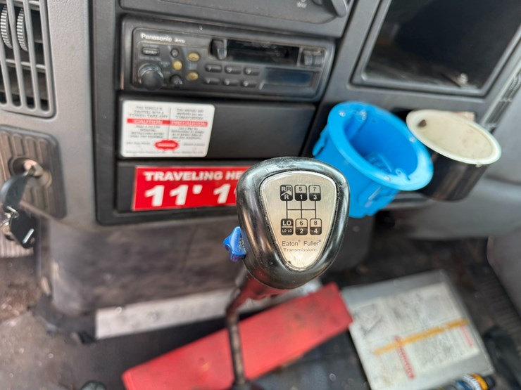 2005-international-durastar-4300-image-133