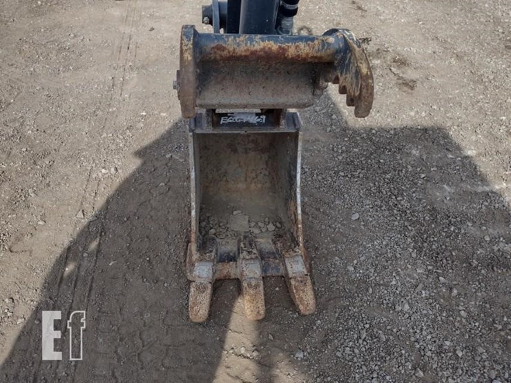 2022-deere-17g-image-14