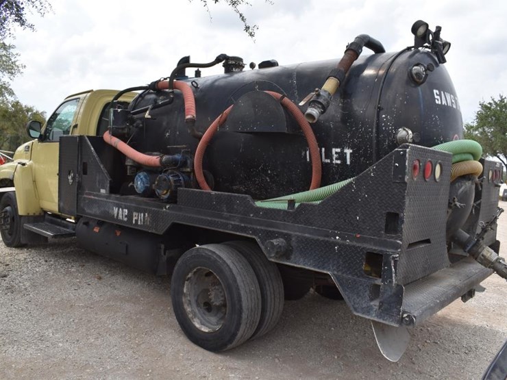 2009-gmc-c550-top-kick-pump-truck-(vin-#-1gdj5c1g29f412980)-(showing-appx-2-image-4