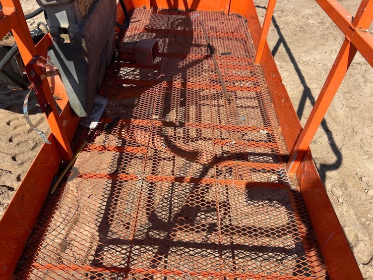 2007-jlg-600s-image-27