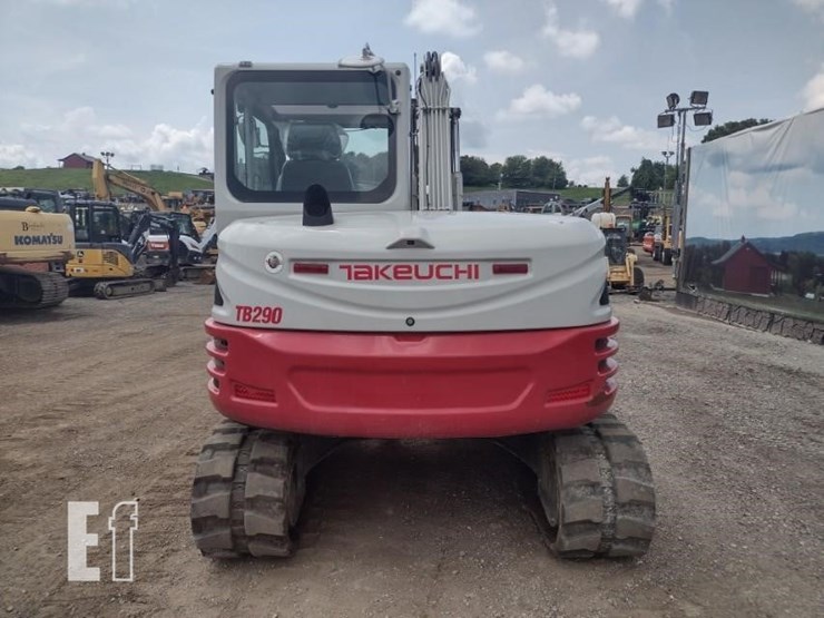 2022-takeuchi-tb290-image-4