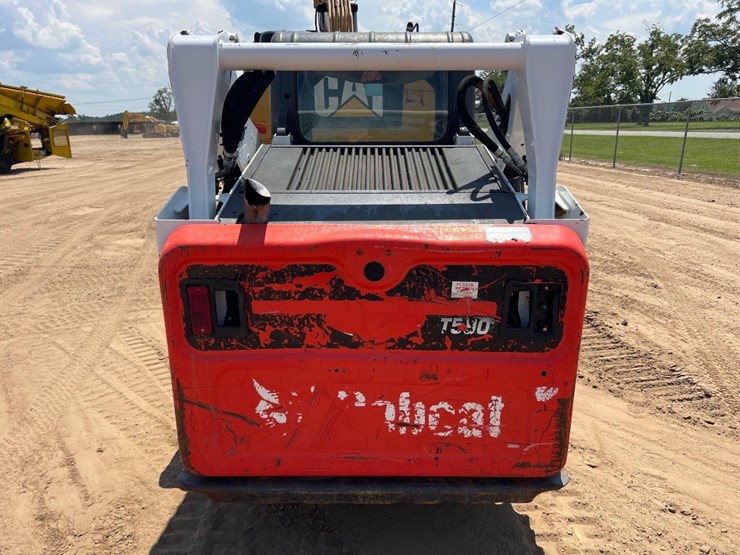 2018-bobcat-t590-image-2
