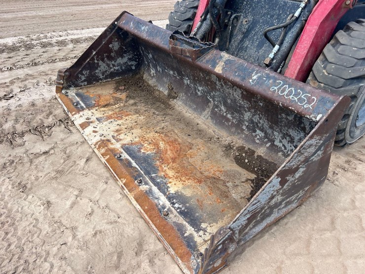 takeuchi-ts80r2-image-9