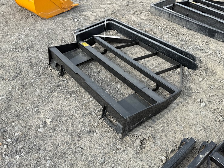 #2000-•-#26512-•-unused-mower-king-sa-skid-steer-forks-image-3