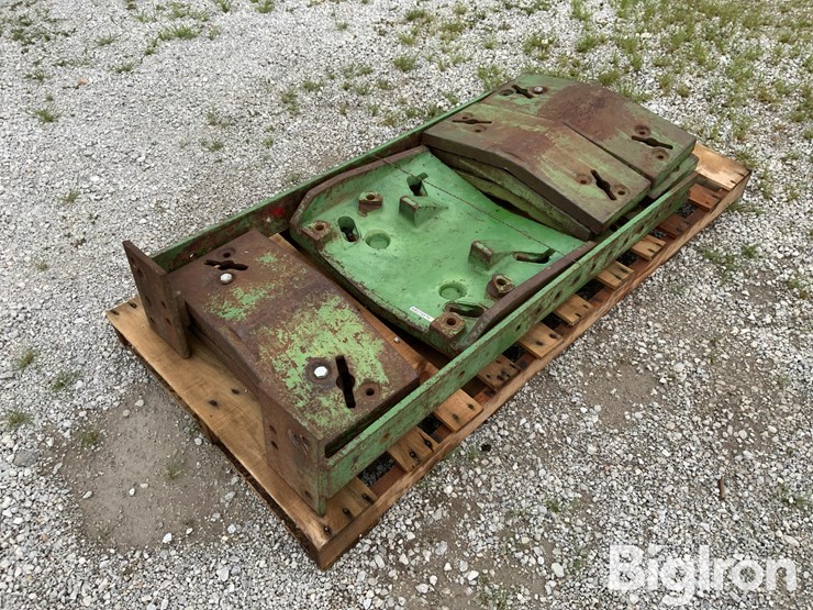 john-deere-10-image-1