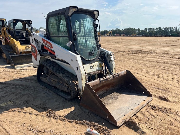 2021-bobcat-t450-image-6