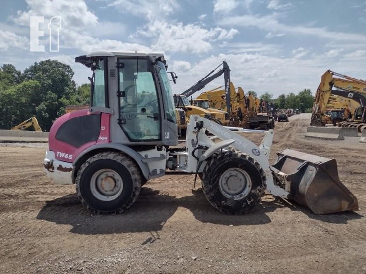 2012-takeuchi-tw65-image-3