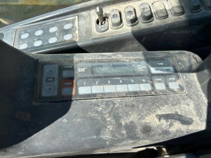 2010-caterpillar-324dl-image-10