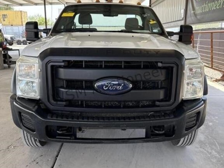 2016-ford-f550-image-3
