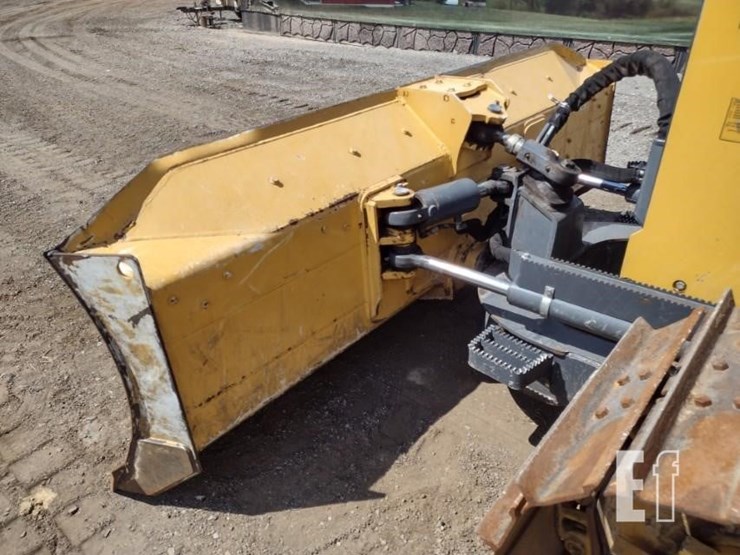 2022-deere-450k-image-18