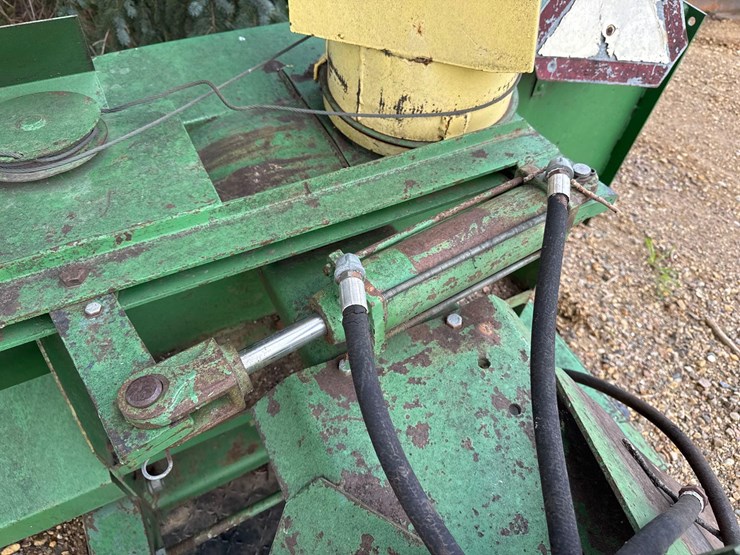 john-deere-3pt-7ft-snowblower-image-10