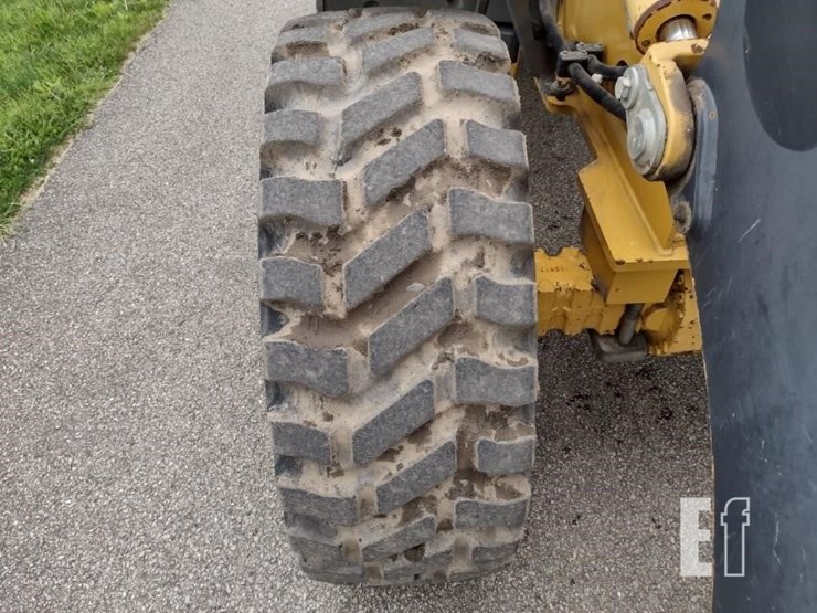 2017-deere-244kii-image-18