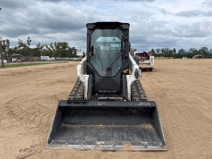 2021-bobcat-t66-image-3