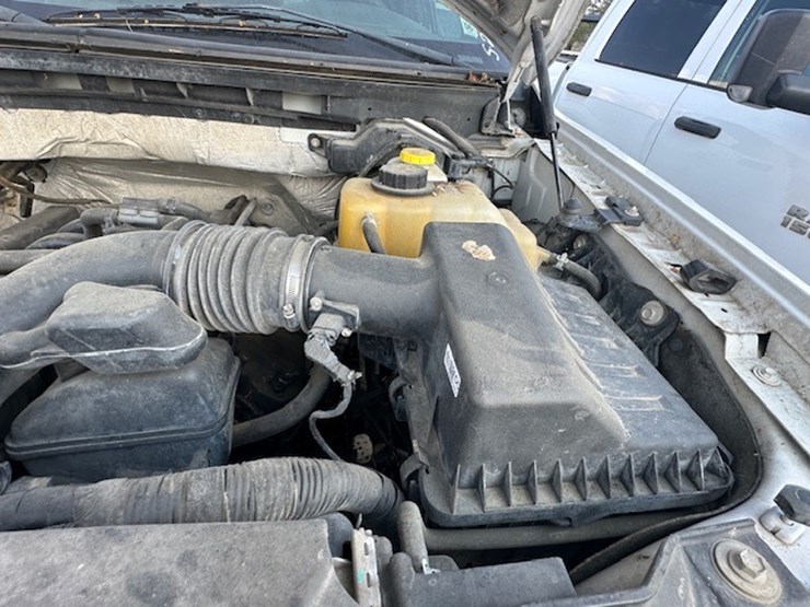 2014-ford-f150-image-33
