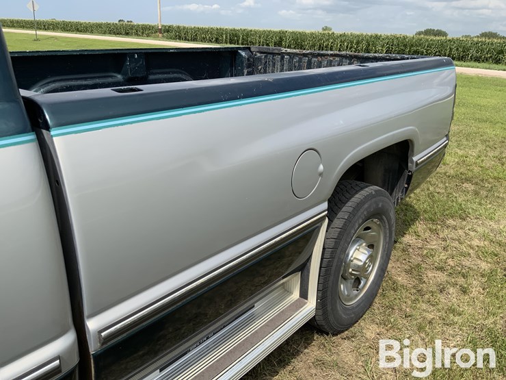 1994-dodge-ram-2500-image-16