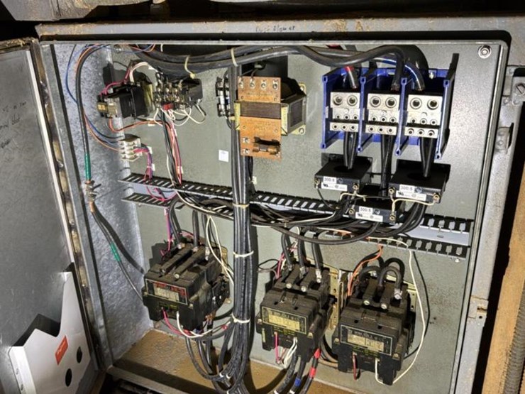 #147-•-all-electrical-boxes-on-upstairs-east-wall-image-9
