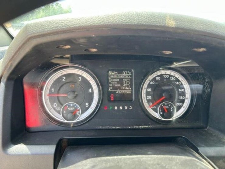 2015-dodge-ram-5500hd-image-10