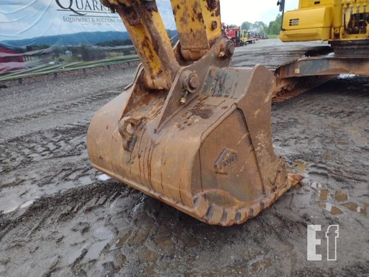 2017-komatsu-pc240-lc-11-image-17