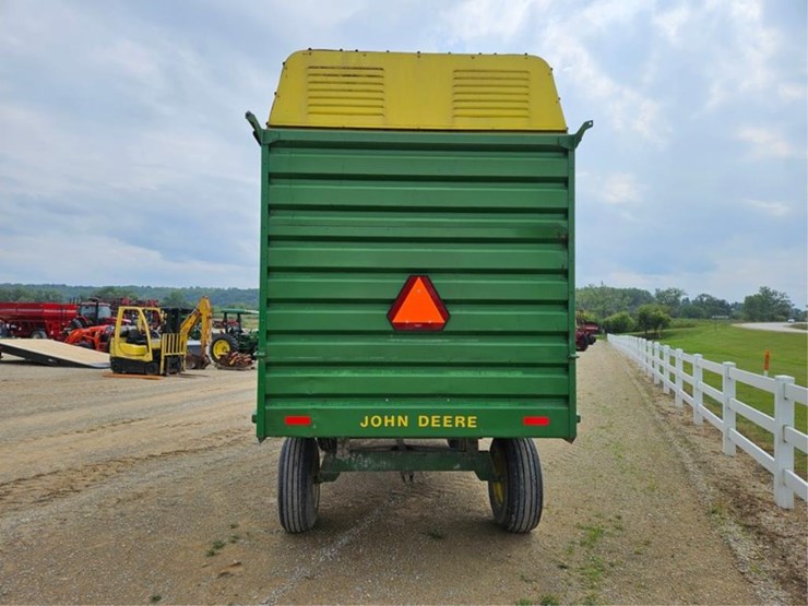 john-deere-714a-image-4