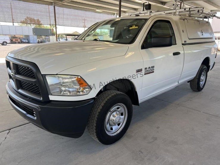 2016-ram-2500-p/u-image-4