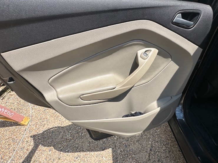 2017-ford-escape-image-21