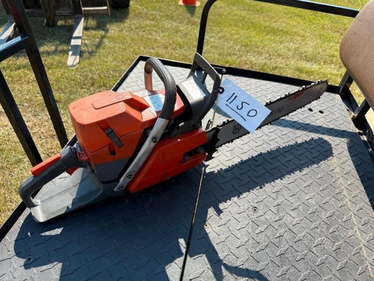 husqvarna-372xp-chainsaw-image-3
