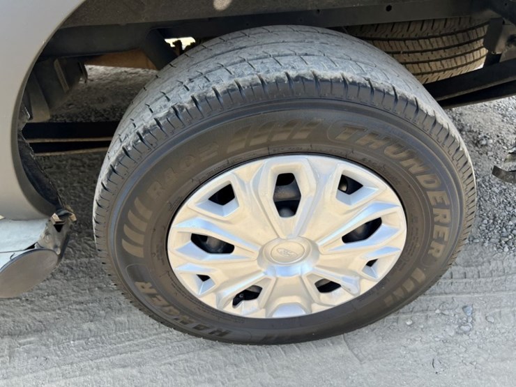 2015-ford-transit-image-16