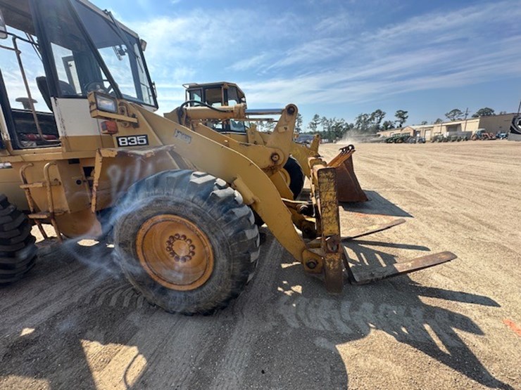 #2286-•-tcm-835-2-series-rubber-tire-loader-image-13