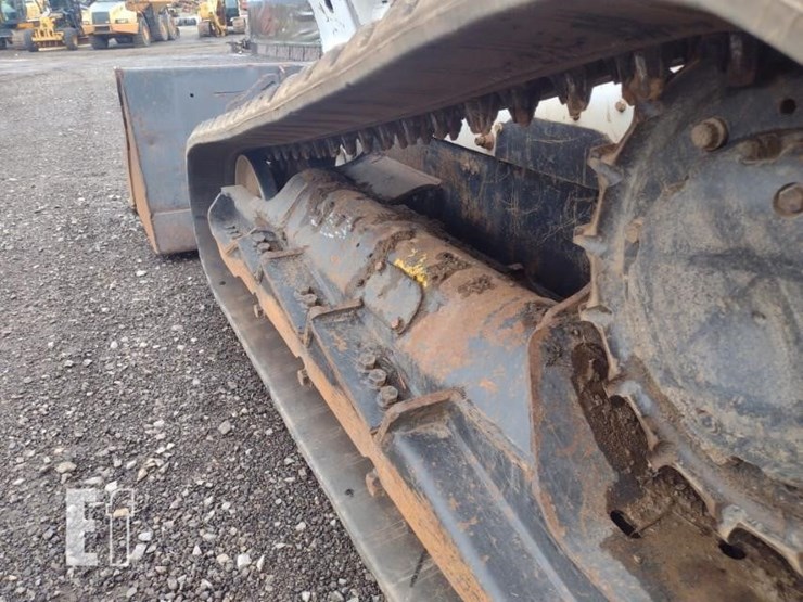 2019-bobcat-t770-image-24