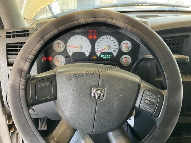 2006-dodge-ram-1500-image-18