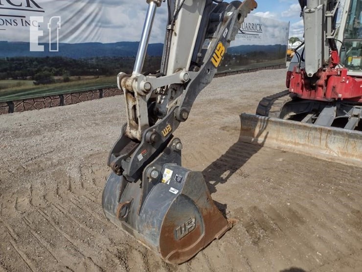 2023-takeuchi-tb280fr-image-17