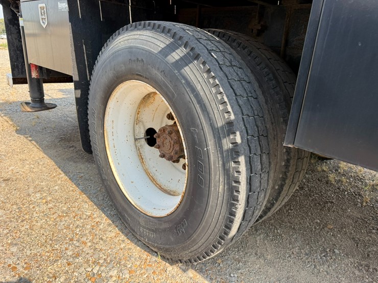 2012-ford-f750-image-96