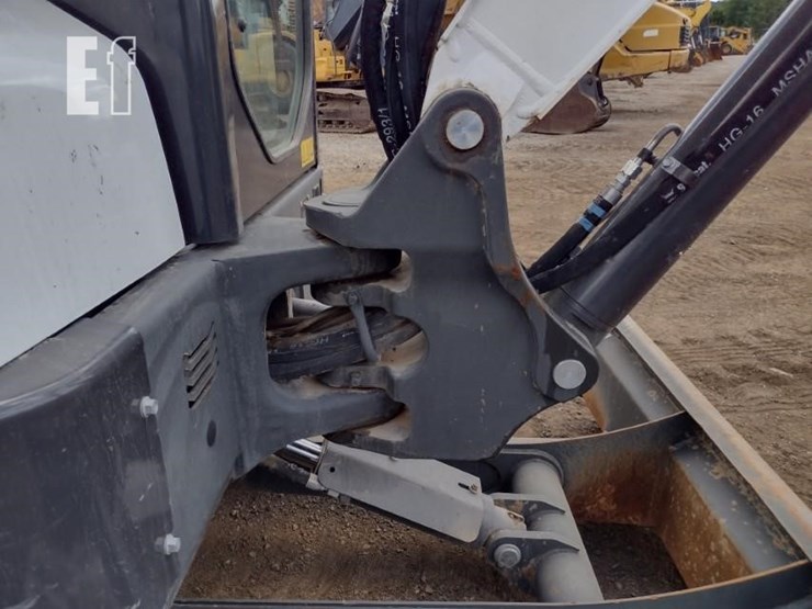 2021-bobcat-e50m-image-24
