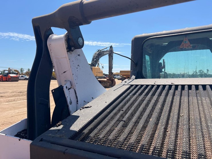 2021-bobcat-t66-image-21