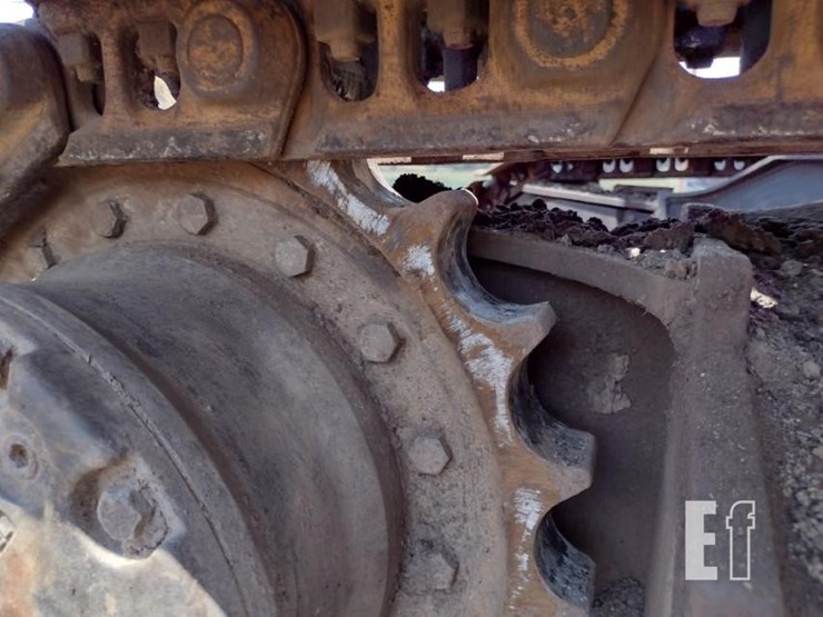 1992-deere-490e-image-39