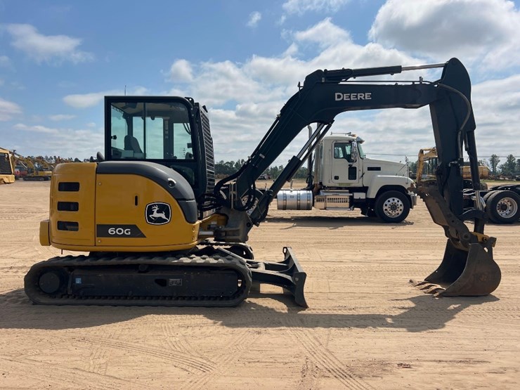 2021-deere-60g-image-5