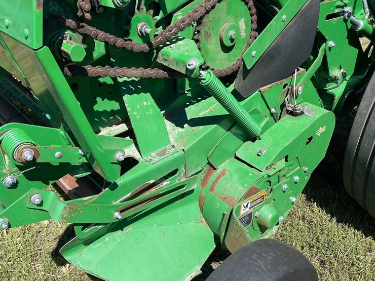 2018-john-deere-560r-image-25
