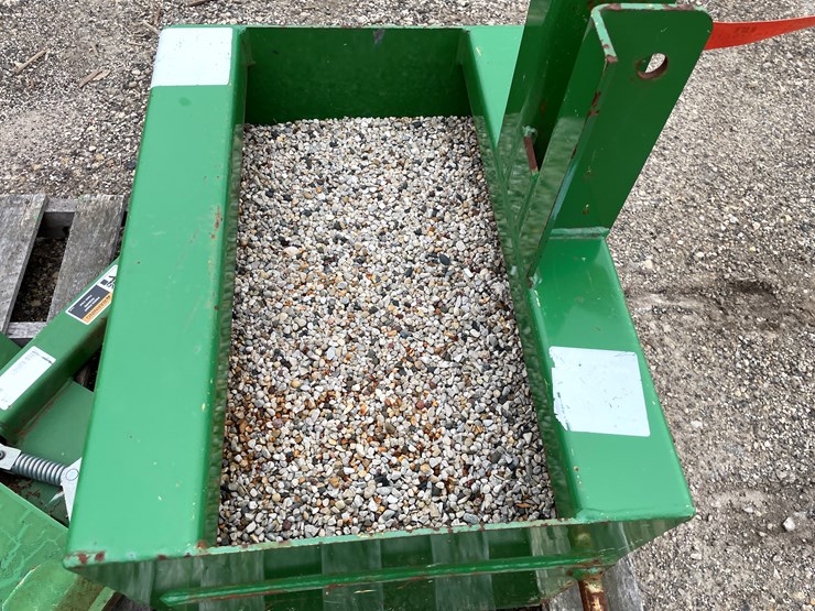 #9870-•-john-deere-3-pt-weight-box-image-4