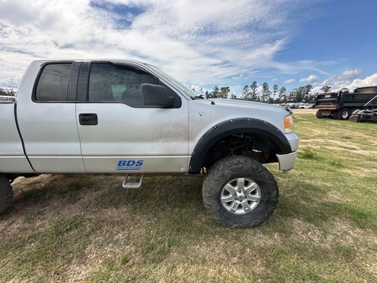 2004-ford-f150-image-19