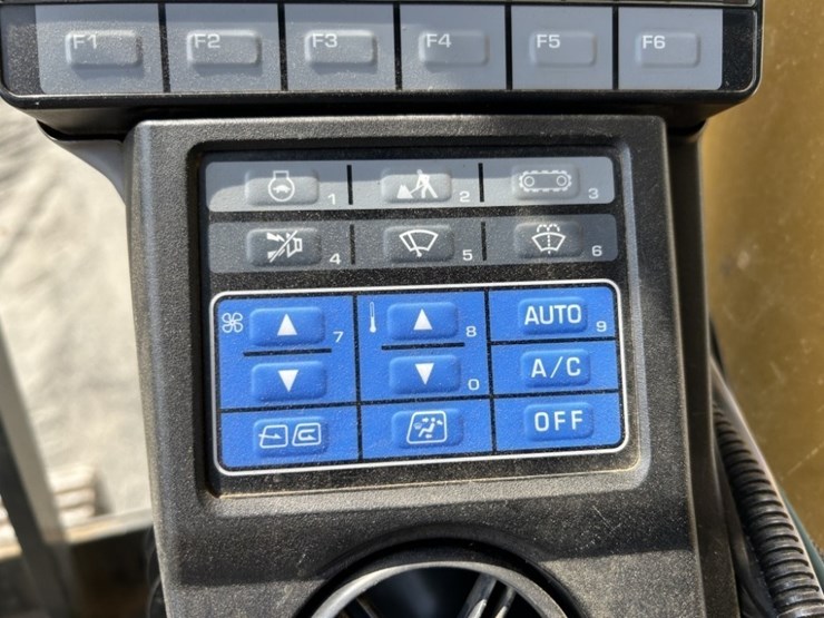 2018-komatsu-pc490-lc-11-image-49