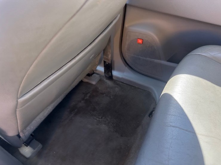 2010-toyota-highlander-image-33