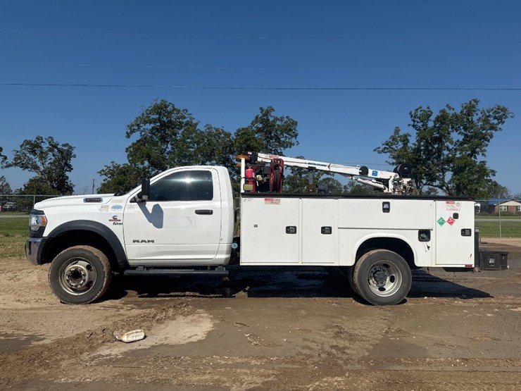 2019-dodge-ram-5500-image-1