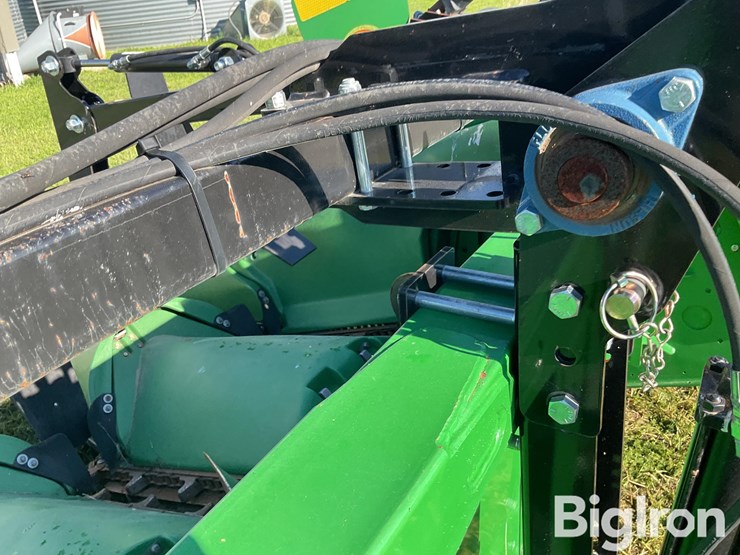 2013-john-deere-608c-image-9